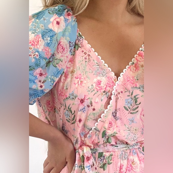 Love Colette Tiered Ruffle Hem Tie Waist Floral Lace Hem Dress Size S Pink Blue - Picture 2 of 8